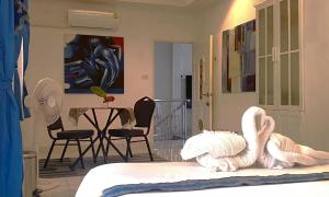OASIS Villa Private 1BR Luxury Pool Suite