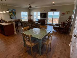 Beachgate Condo Suites and Hotel 341 - 342 condo
