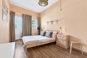Modern 2Bdr House in Quarteira by LovelyStay