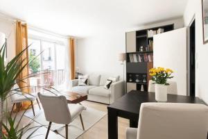 42 m apartment with balcony and air conditioning