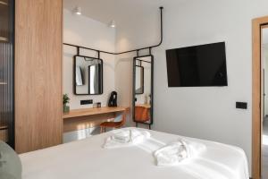NAEMA Seafront Living 2BR Suite