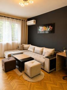 Elegant&Cozy Home 10 min to Sea Garden