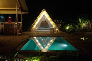The Hidden Eden l A Misty Jungle Glamping Retreat