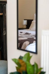 Charming Stay in the Historic City Centre