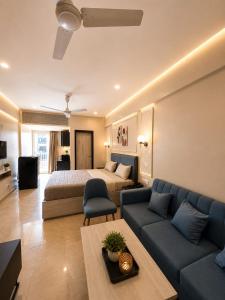 Urban Opulence 3 Luxe Studio Near Airport