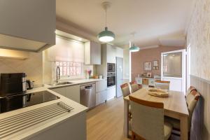 Maronata Villa with pool and childrens playhouse