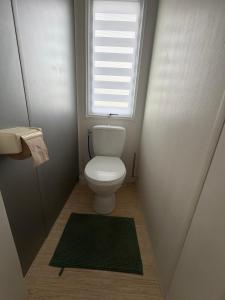 Mobilhome dans camping familial