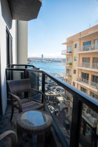 Spacious 3BR Sliema Escape with perfect sea views