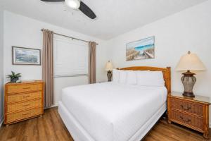 Gulf Shores Surf & Racquet 712A