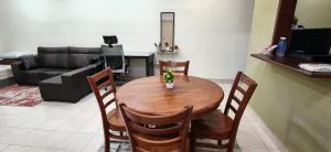 Tokmad Homes - Homestay near Mines shopping mall 600mbps WIFI Netflix