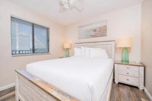 Gulf Shores Surf & Racquet 614A condo
