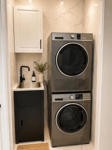 1 Bedroom Apartment Darling Harbour Pyrmont Sydney Free Carpark near Star City Casino
