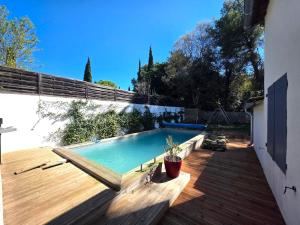 Maison familiale, piscine, clim, quartier calme
