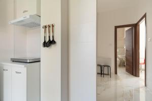 GuestHost - Cozy Apartment with Terrace Dergano