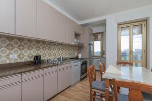 Xenia Milan - 3 rooms apt in Imperatore Tito 4