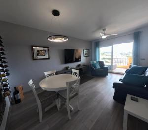 Lets in the Sun - La Cala de Mijas - Apartment with Sea View