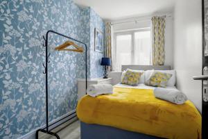 Modern 2 BR ground floor apartment with parking