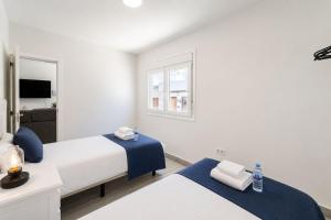Mara 2 Playa del Burrero junto al mar, wifi gratis By Canarias Prime Homes