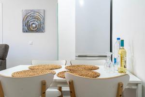 Mara 2 Playa del Burrero junto al mar, wifi gratis By Canarias Prime Homes