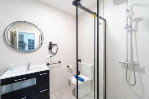 Mara 2 Playa del Burrero junto al mar, wifi gratis By Canarias Prime Homes
