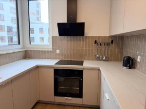 Comfort Stay Warsaw Airport with parking by OhMyHome