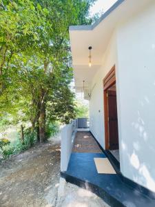 Mond Villa Weligama Private Surf & Nature Stay