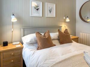 Wheatsheaf Cottage - 80021