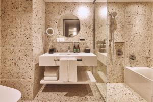 voco Osaka Central by IHG