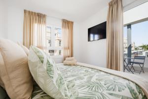051 New Modern 3 Bed Serena La Cala Townhouse