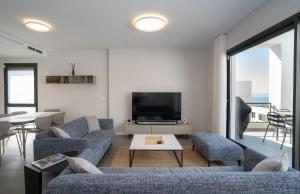 Casadi - Semidetached House with Sea Views