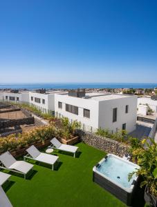 Casadi - Semidetached House with Sea Views