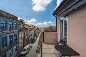 Nomad's Bonjardim City Flats