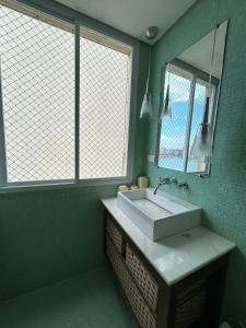 Apartamento Pitangueiras - Frente total para o mar