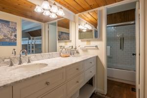 Chalet 14 by Mammoth Mountain Chalets
