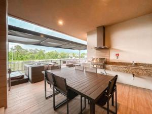 Luxury and relaxation just 1 mile from Disney