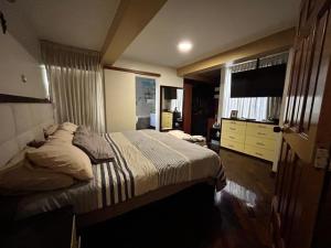 "Luxury furnished excutive residence