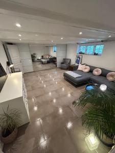 Renovated Basement Apt In Gentofte