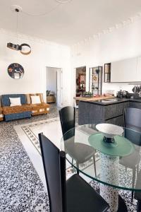 AM Apartment