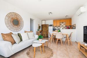 New! El Escape Apartment