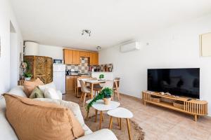 New! El Escape Apartment