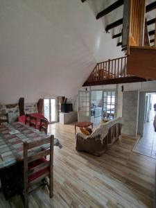 Grand Duplex 9 pers-Centre de La Bourboule