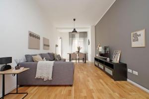 Domus Parisi by Domus Dimore