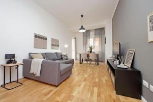 Domus Parisi by Domus Dimore