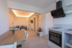 Evagelias Place