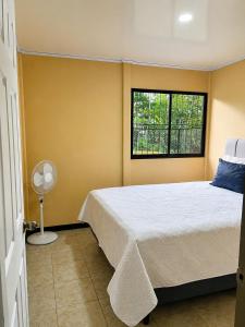 Little House Near Playa Bonita & Cahuita - 45 min