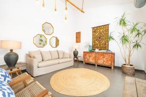 Villa Palma - Establiments by PriorityVillas