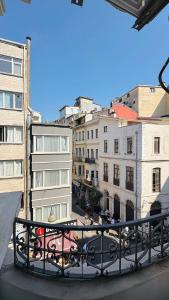 Taksim Square - Deluxe Studio 301