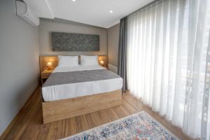 Taksim Square - Penthouse w Balcony 401