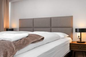Loft 21 - Stylish Five Bedroom Apartment by Heimaleiga