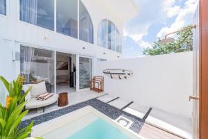 Modern Loft Villa Private Pool Near Balangan Beach